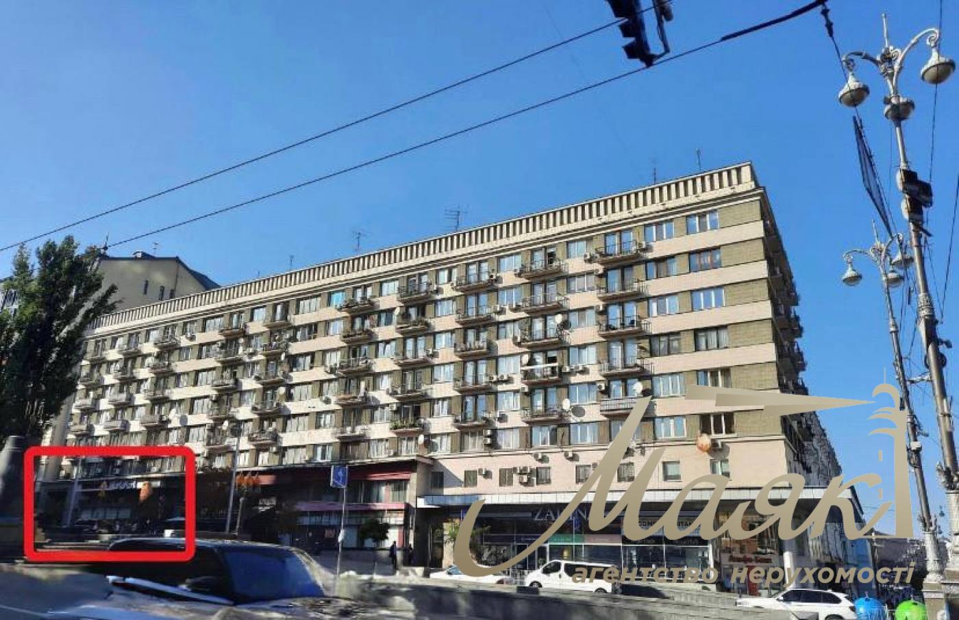 Оренда фасадного приміщення 300м2. бул. Тараса Шевченка Бессарабка,