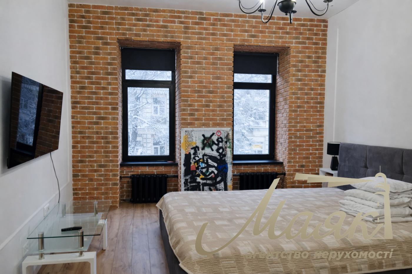 Оренда 4-кімнатної квартири, стм. Театральна, Центр, Київ, Київ