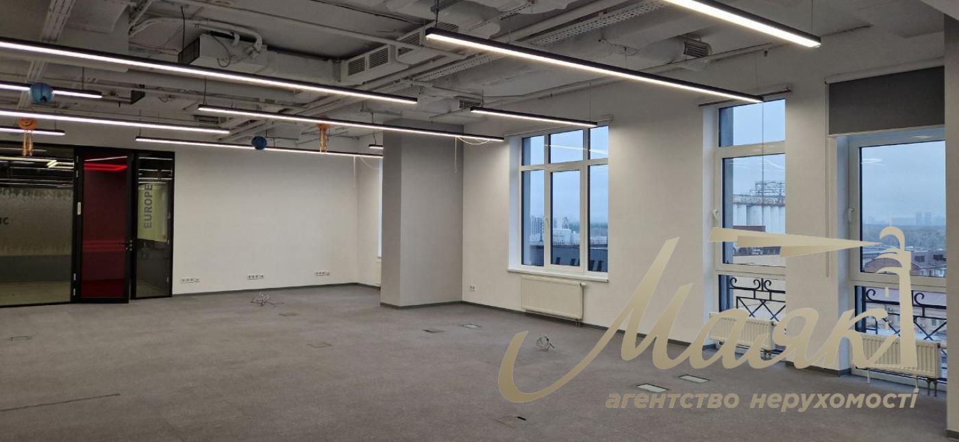 Rent Office 960 m2 in BC "Astarta", Naberezhno-Kreschatitskaya street, Podol.