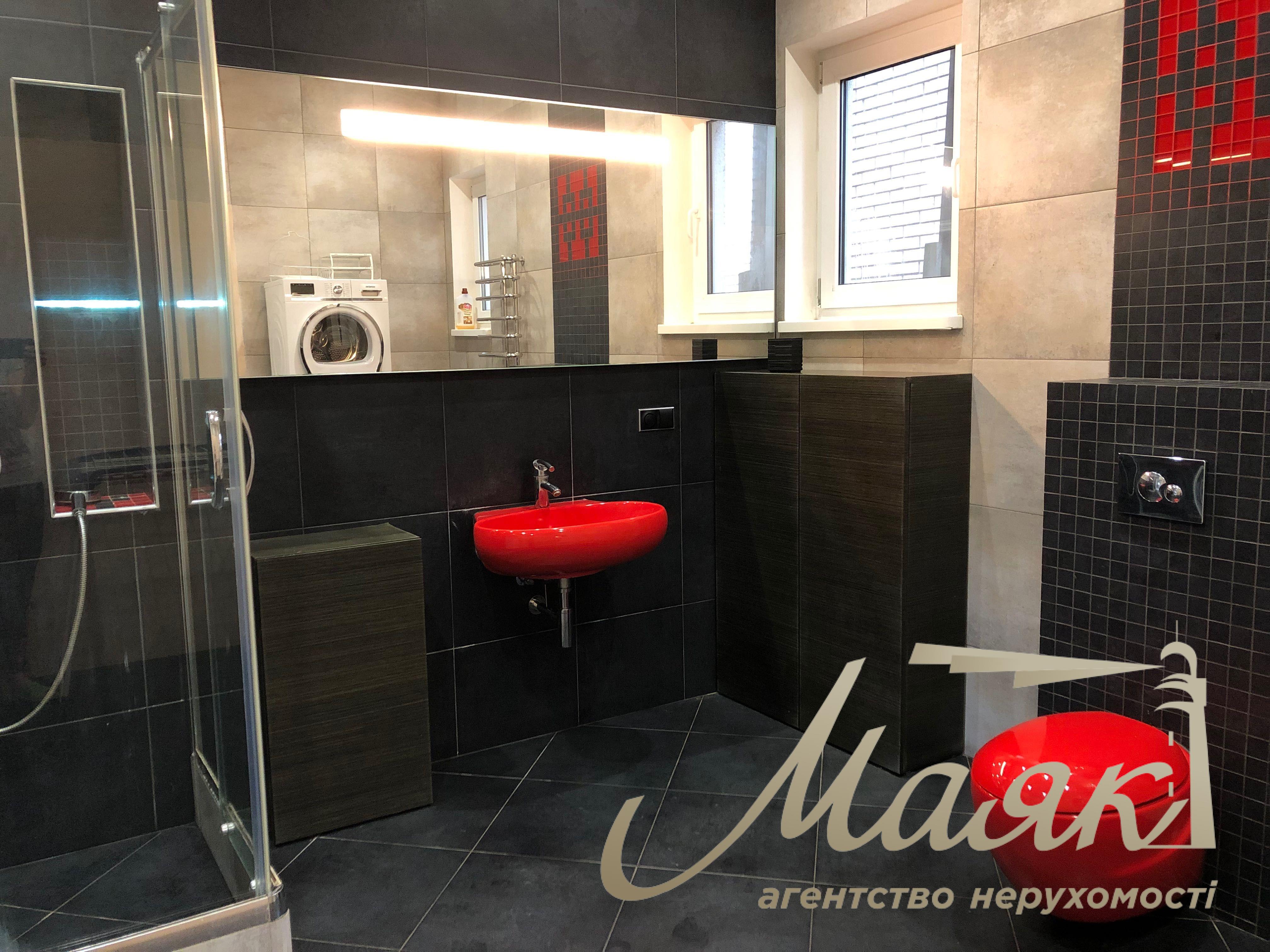 Оренда просторого будинку площею 225 м² у с. Гатне, 5 спалень, камін, 10 хвилин до станції метро «Теремки», Києво-Святошинський район