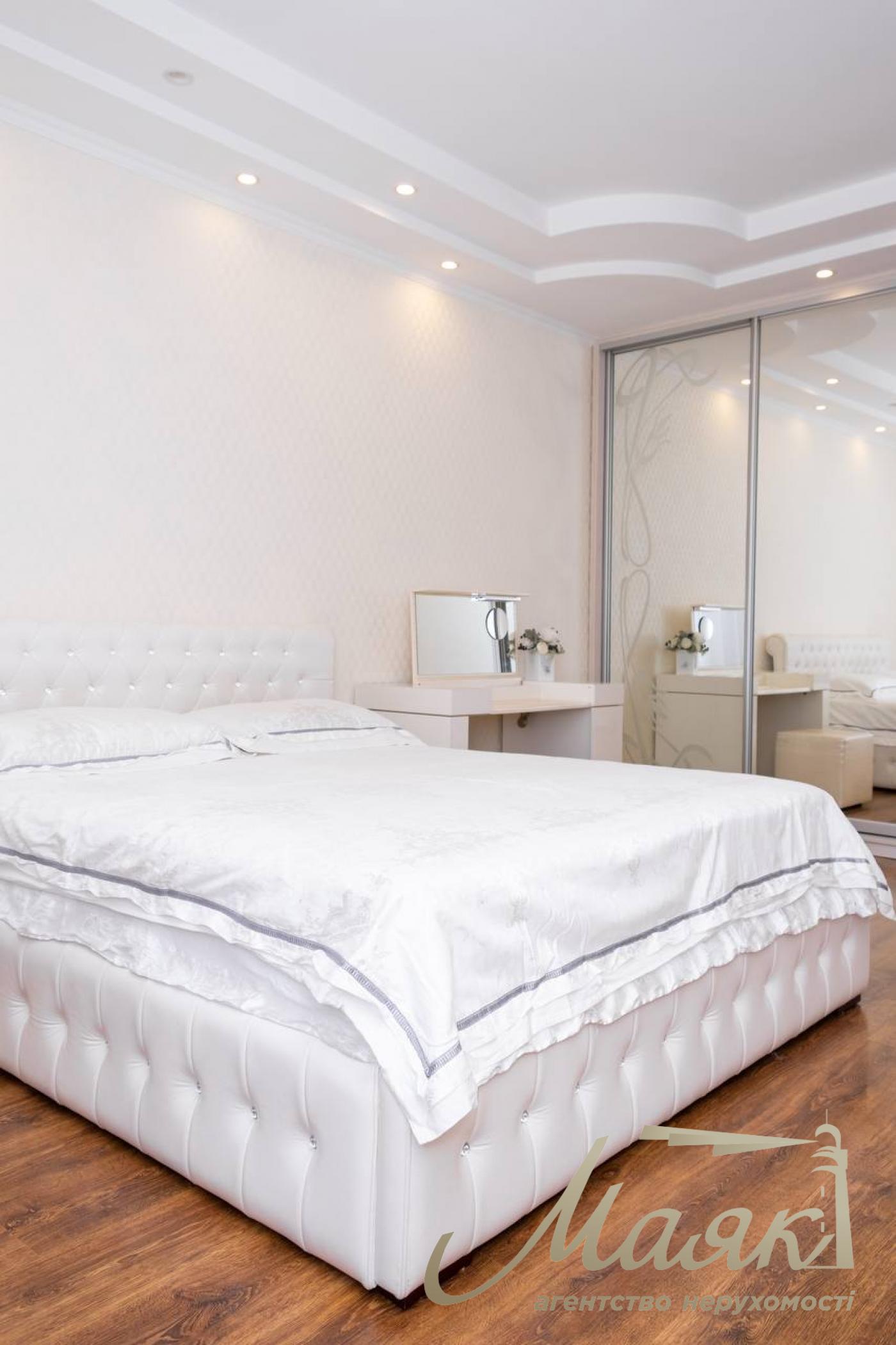 Продаж 1-кімнатної квартири 57м2, Позняки, проспект Петра Григоренка 22/20