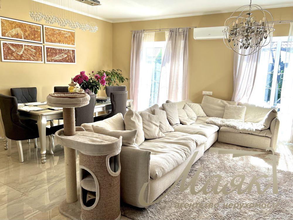 Townhouse for sale 180m2 in Lesniki