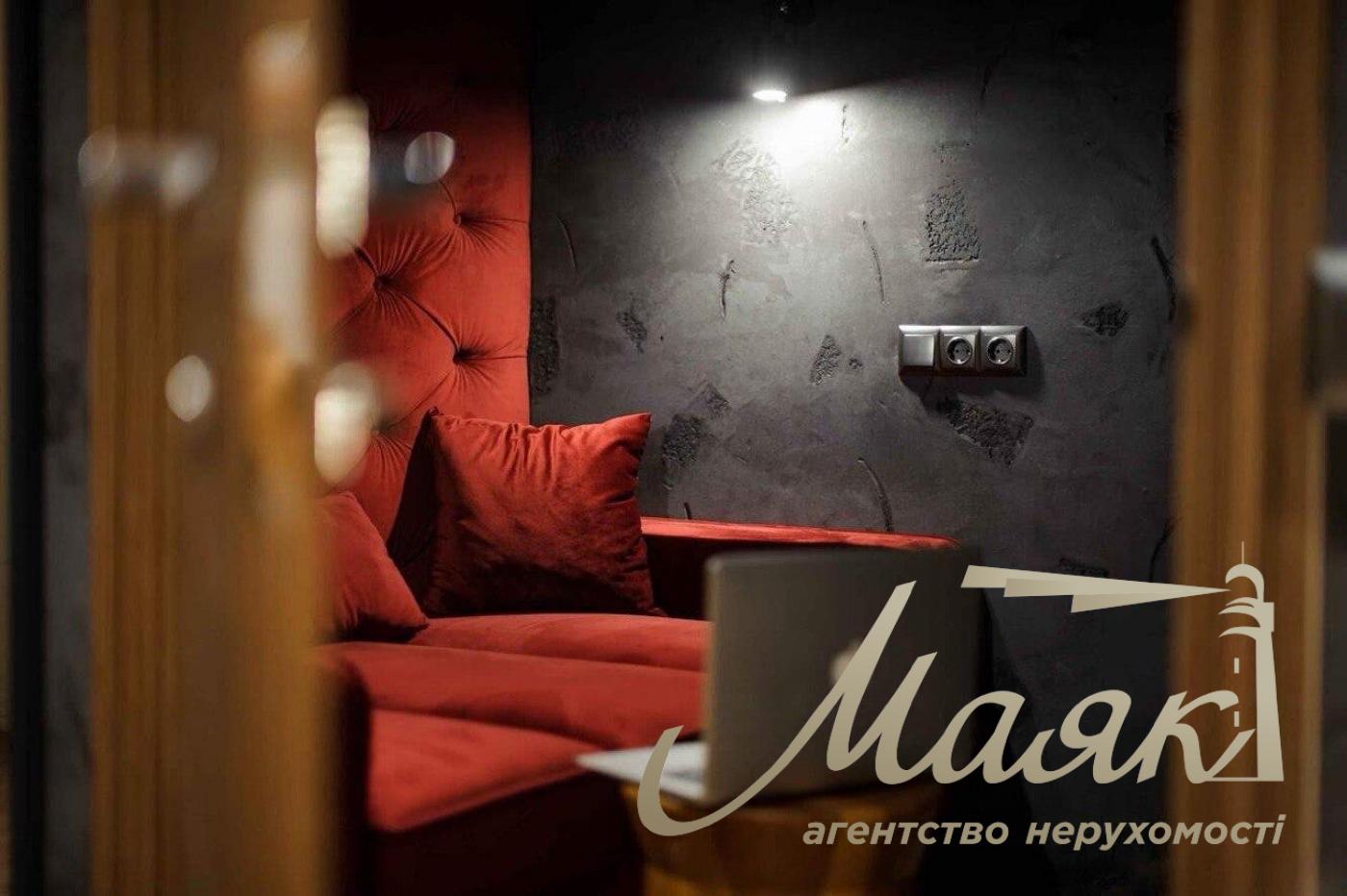 Продаж офісу з чинним орендарем, Кловський спуск, 7