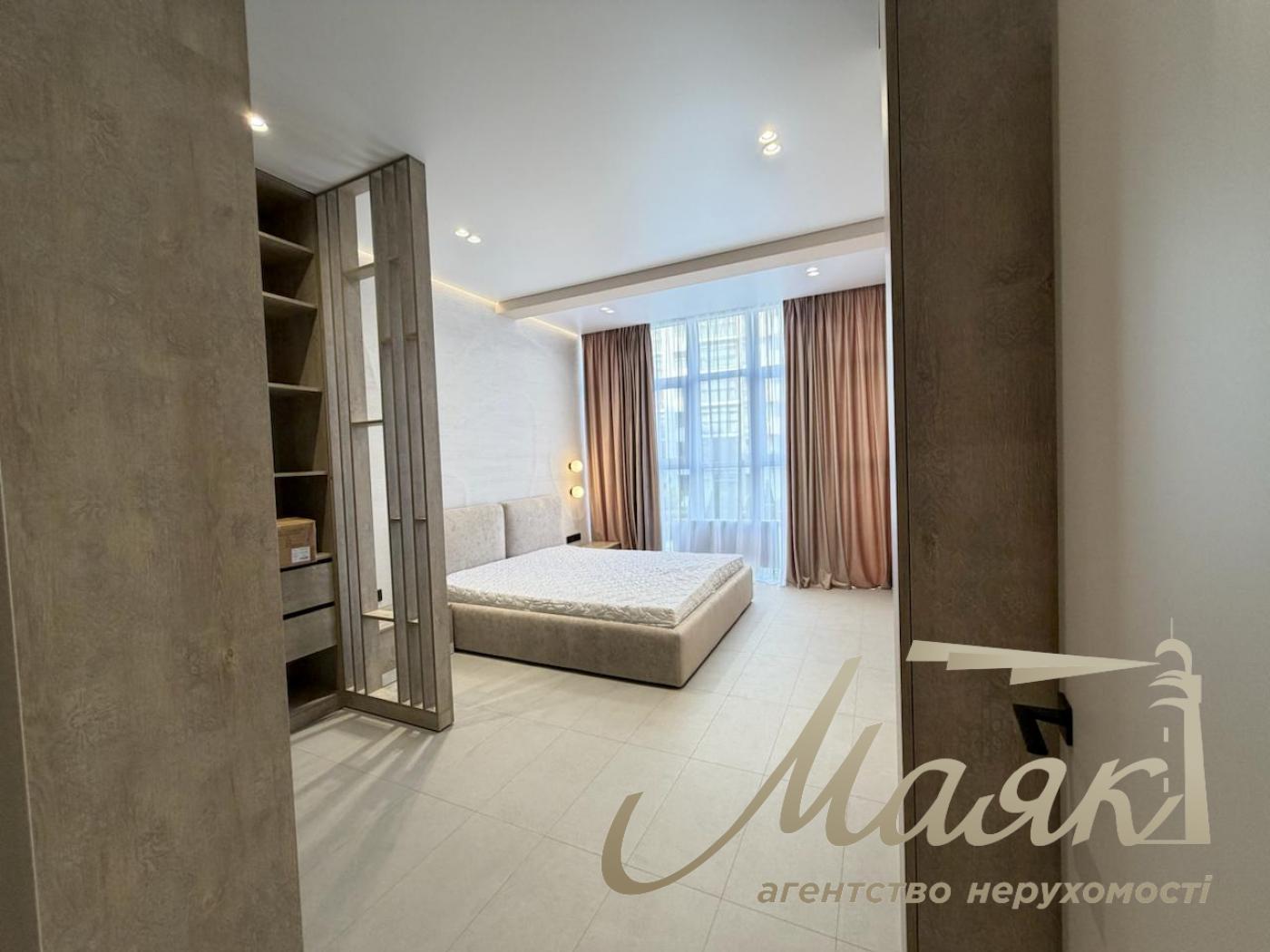 3-Bedroom Apartment for Rent in the Novopecherskie Lipki Residential Complex, 15B Verkholyuda (Dragomirova) St.