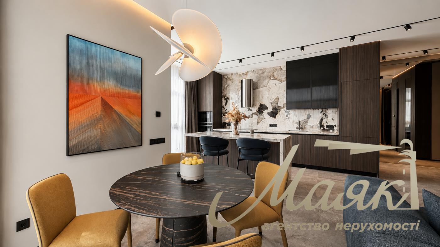 New apartment for sale LCD French Quarter 2 John McCain, Center, Kiev