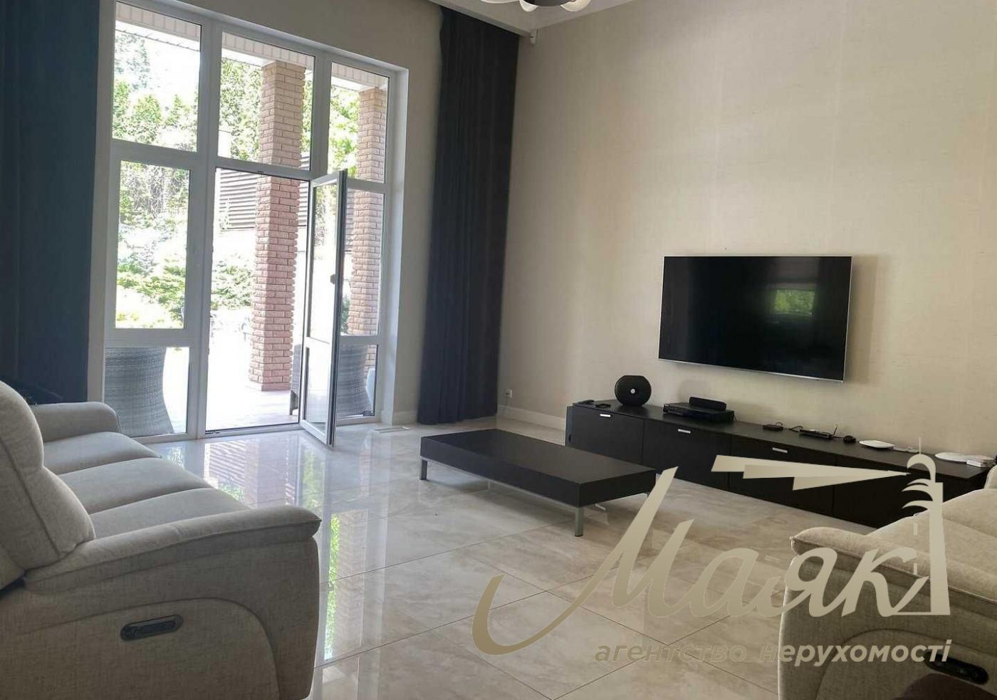 Оренда 2х-поверхового будинку 320м2 з басейном в Лісниках, Поруч з КМ "Зелений гай", 15 соток. Обухівський район, Київська область