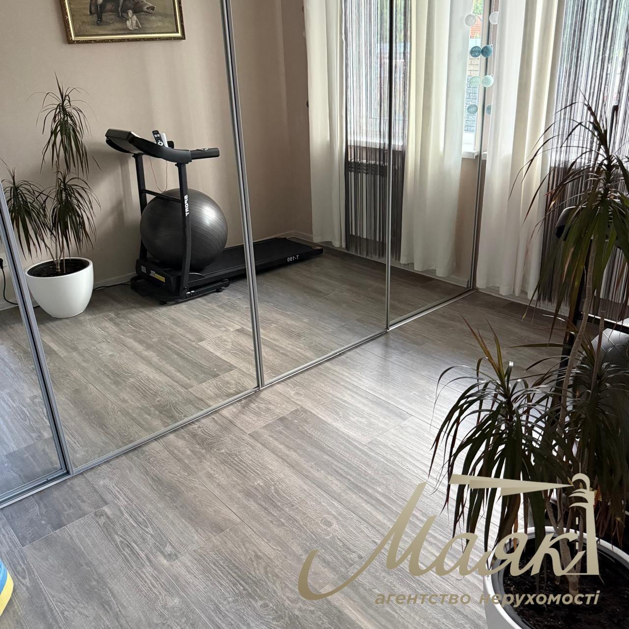 Cozy two-story house (135 m²) for sale, perfect for comfortable living in the village of Kryukovshchina, Kyiv-Svyatoshynsky District, Kyiv Oblast.