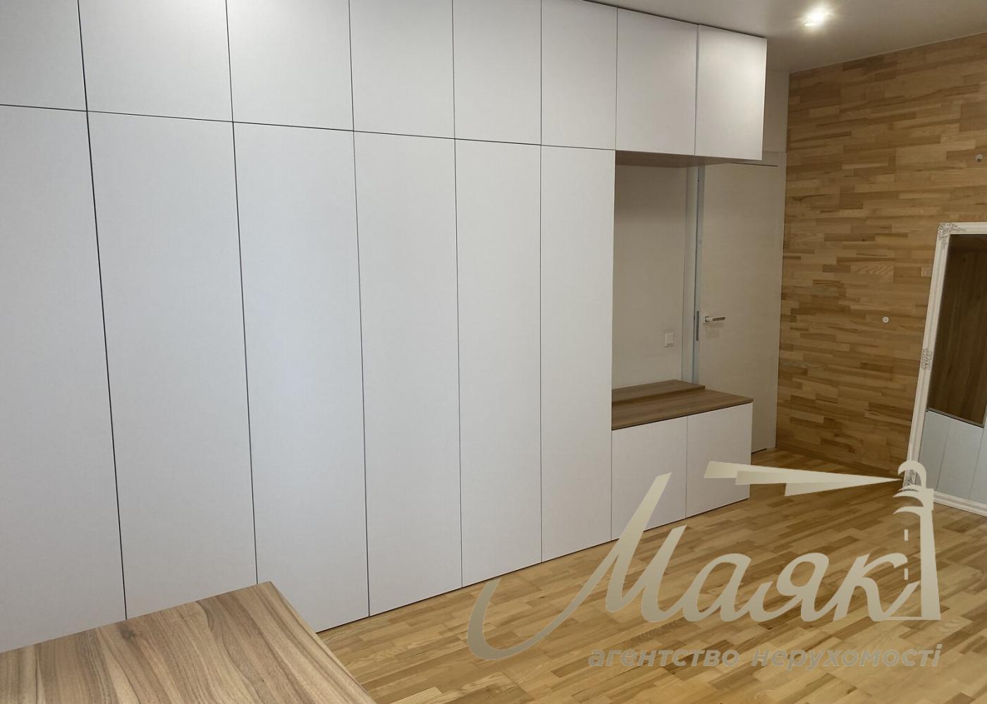 Аренда 3-комнатной квартиры 80м2 ЖК Французский Квартал 2 ул. Предславинская 53