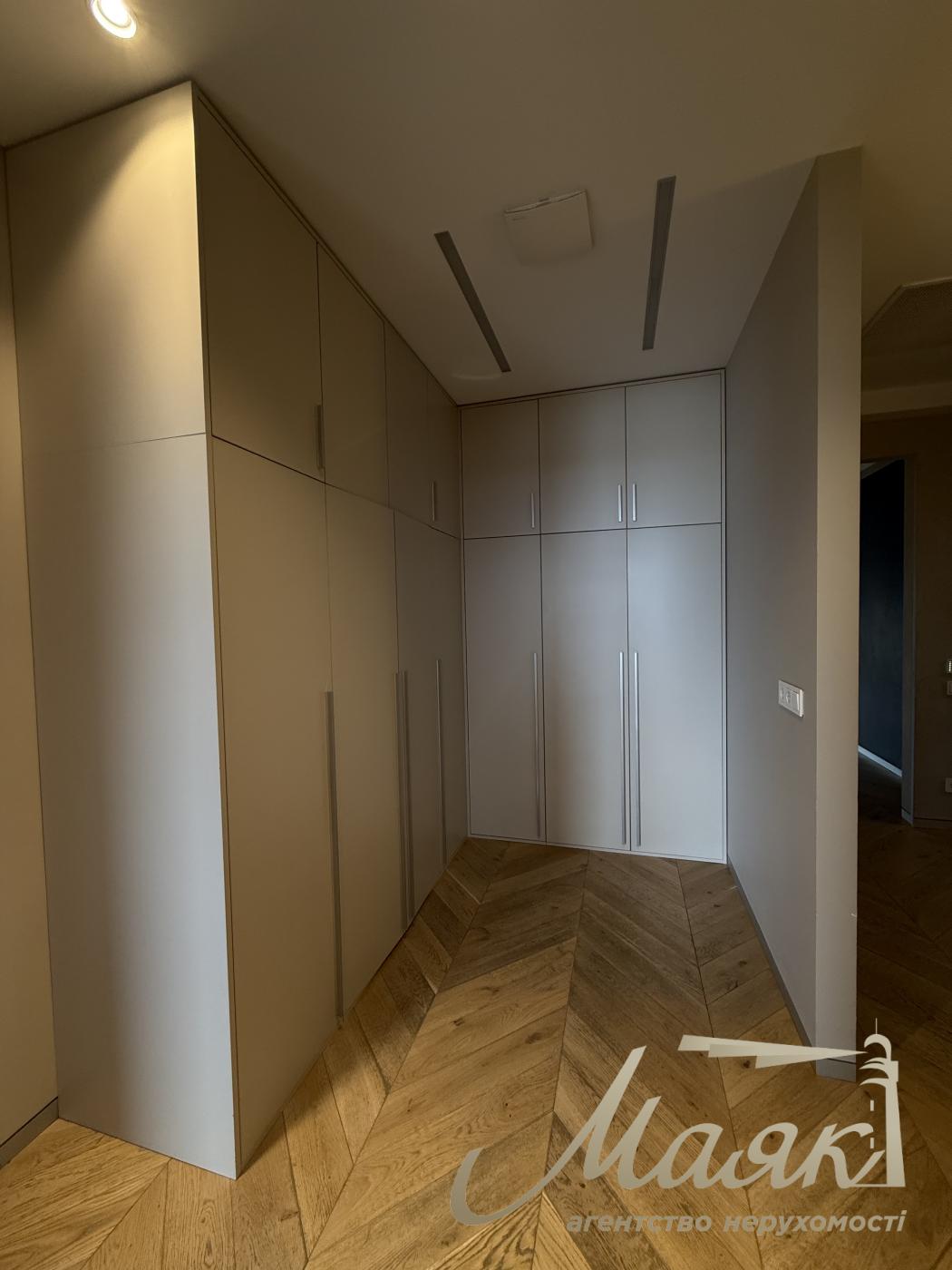 Аренда видовой 5-комнатной квартиры (230м2) в ЖК "Chelsea Tower", ул. Деловая 4, Центр, Печерский район
