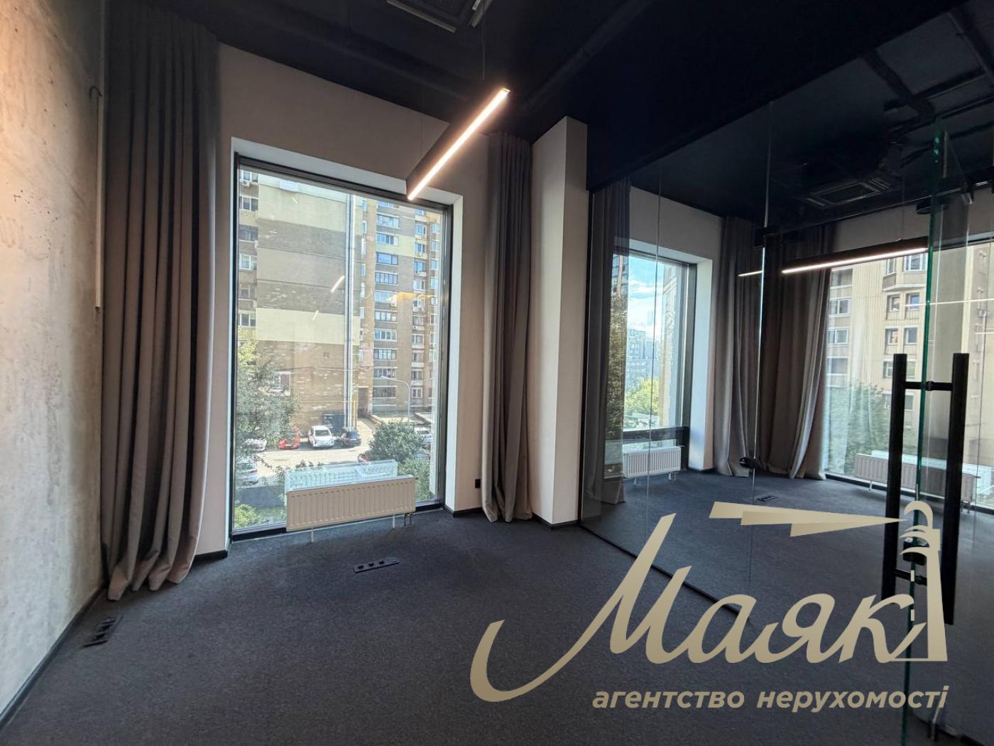 Оренда офісу площею 680 м² у ЖК «Нью-Йорк» на вул. Антоновича, 74, Олімпійська