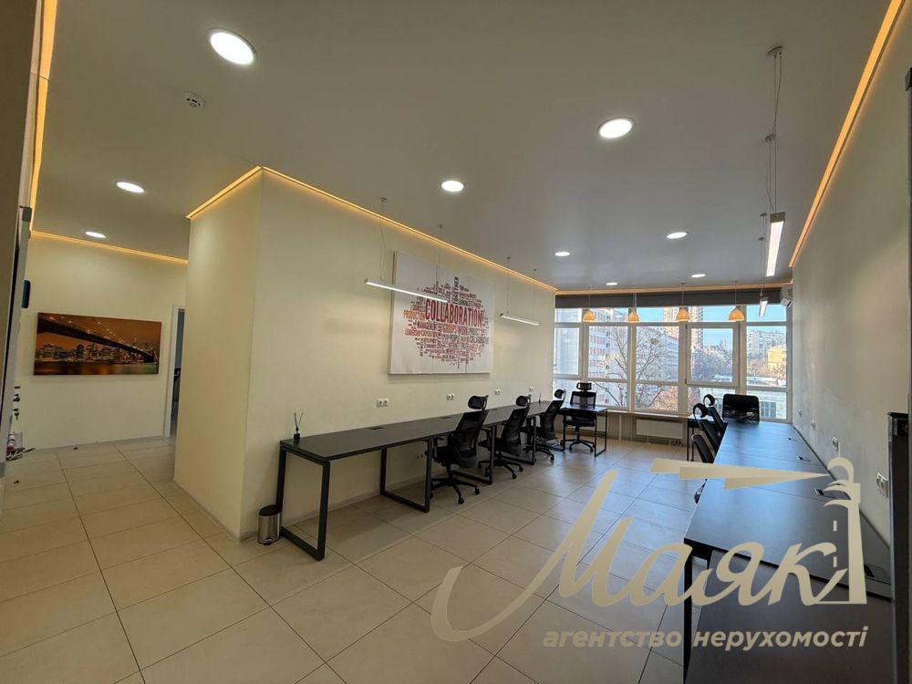 Office for rent in residential complex Carnegie, Klovsky descent 7a, Klovskaya