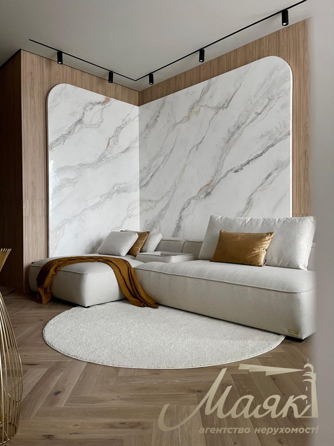Продаж 3-кімнатної квартири в ЖК Crystal Park Tower