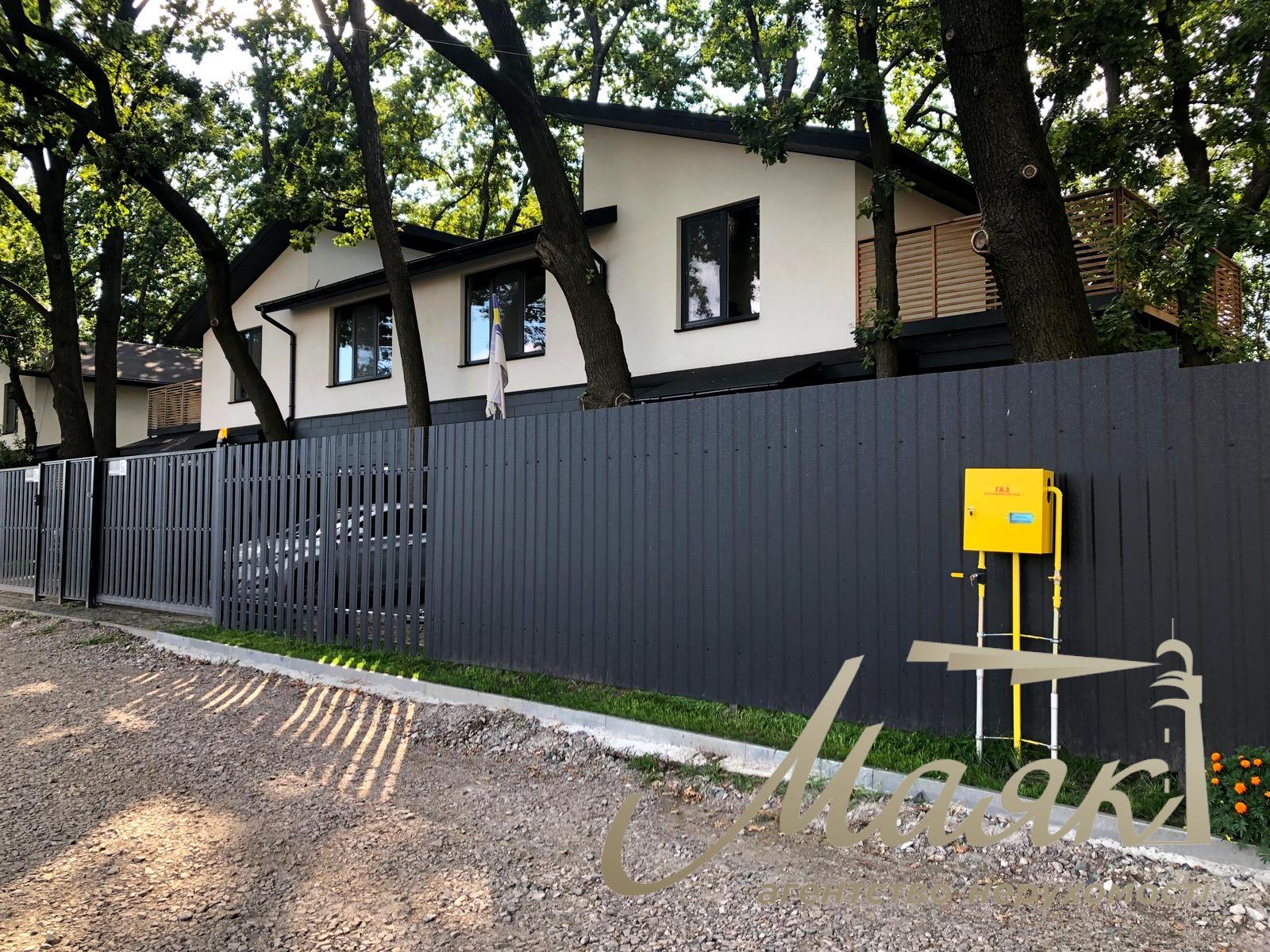 For sale duplex 114m2 in LCD Mallorn, Kryukovshchyna village, Yaroslavskaya street, 5B, Kyiv-Svyatoshinsky district.