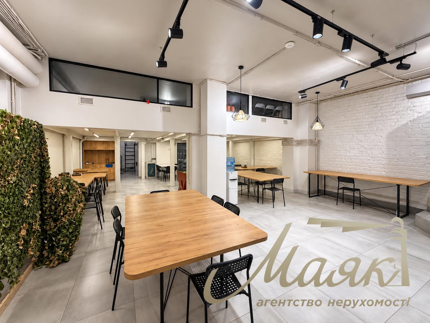 Продаж фасадного комерційного приміщення площею 174 м² у ЖК Delmar, Печерськ