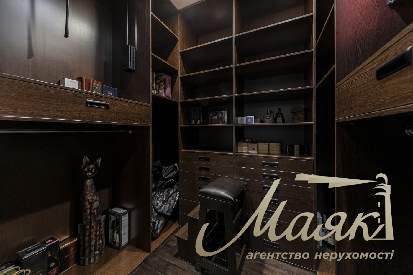 Оренда 4-кімнатної ЖК Французький Квартал, вул. Саперне Поле 12, 164м2