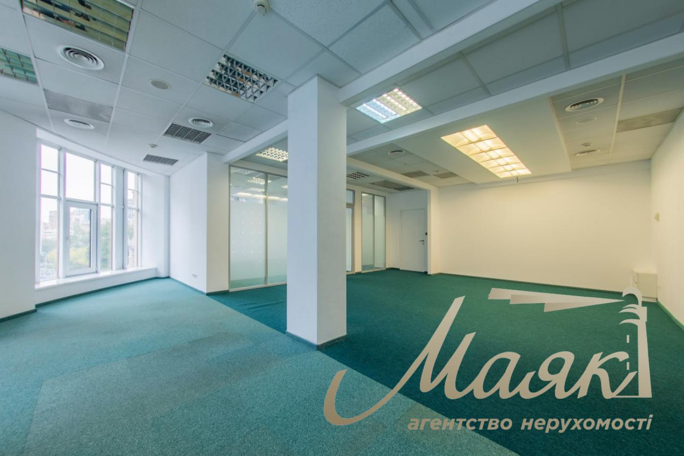 Оренда офісу 492м2 в БЦ Карат, вул.Велика Васильківська 77, Центр.