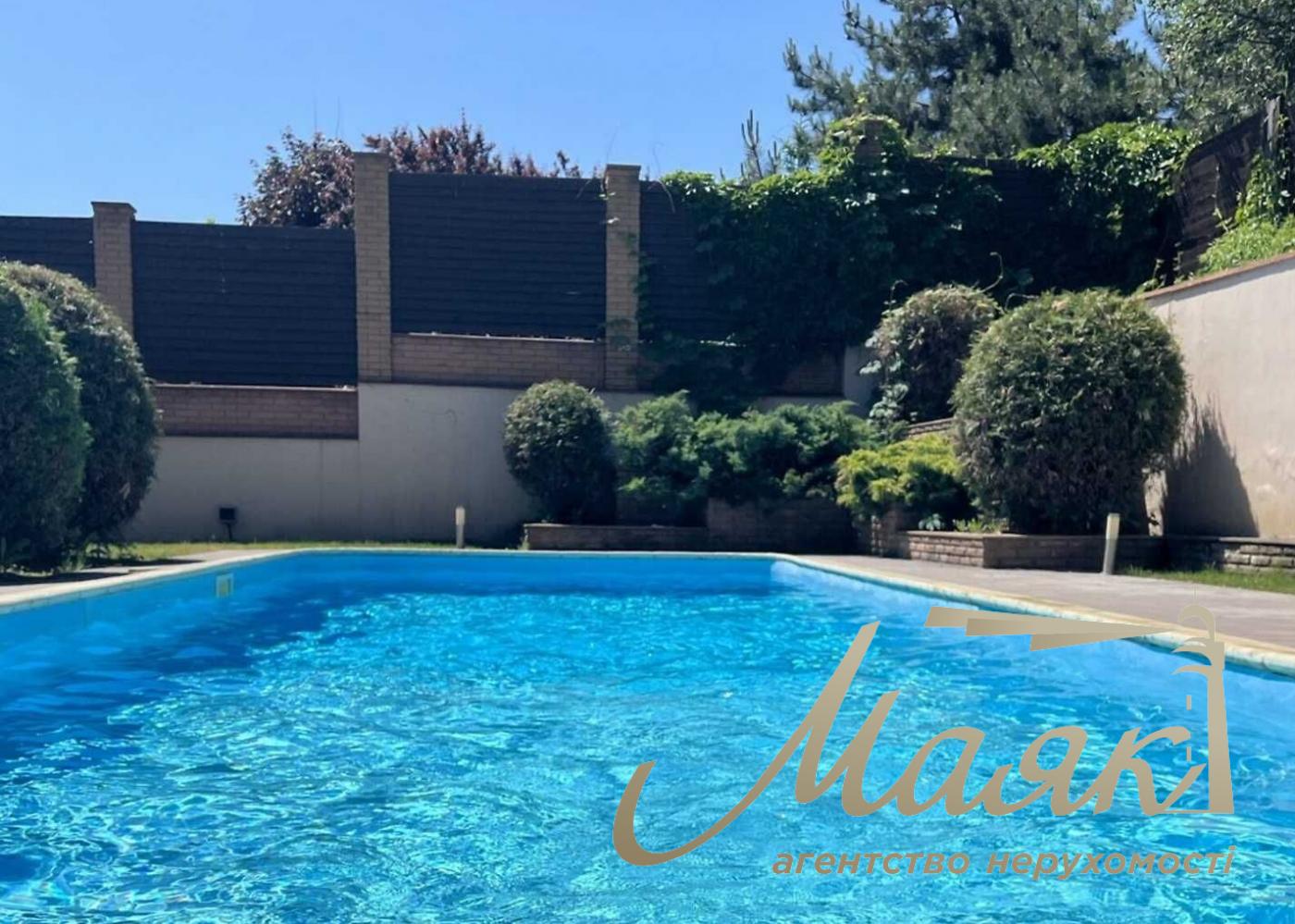 Оренда 2х-поверхового будинку 320м2 з басейном в Лісниках, Поруч з КМ "Зелений гай", 15 соток. Обухівський район, Київська область