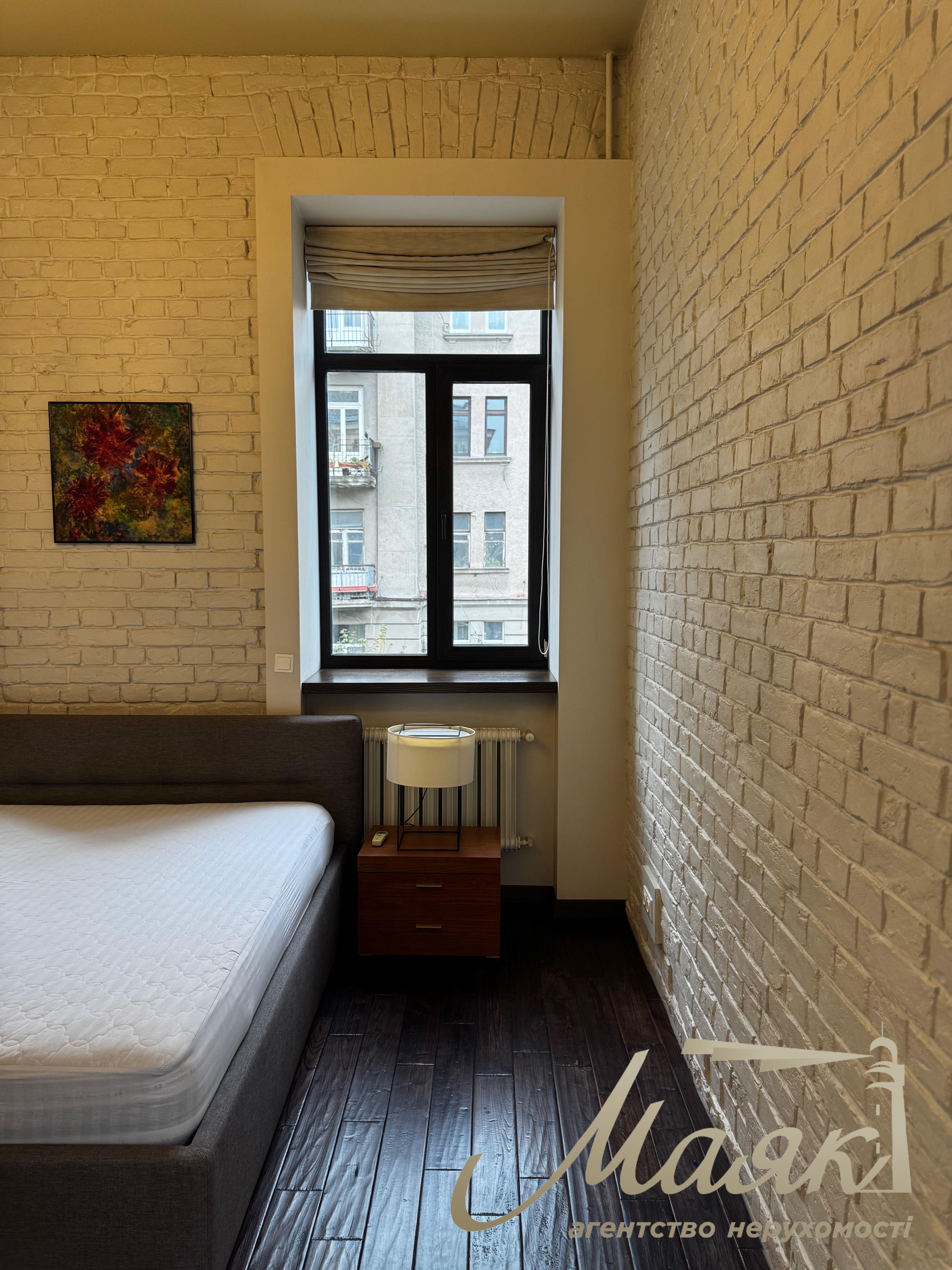 Продажа 3-комнатных апартаментов, 76 м², ул. Лысенко, 1, район Золотые Ворота, Киев