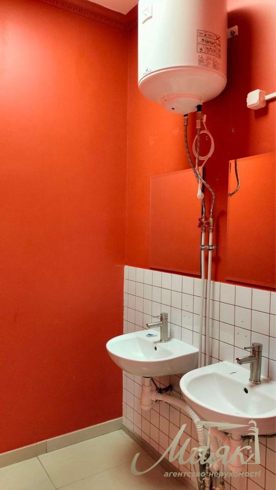 Оренда комерційного приміщення 700 м2, Ахматової, 16