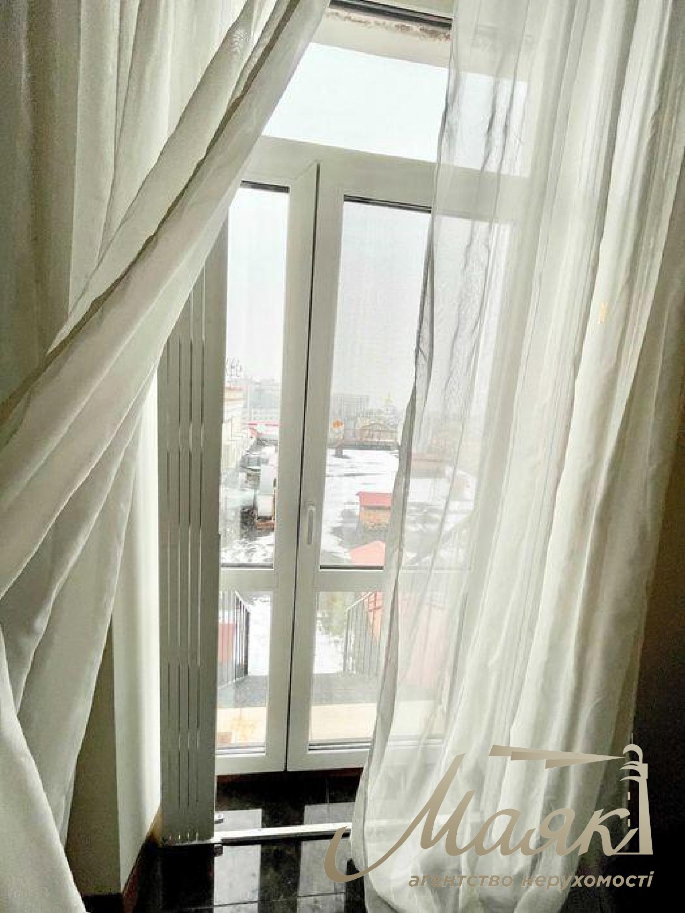 Аренда 3-комнатной квартиры в элитном доме на ул. Ирининская