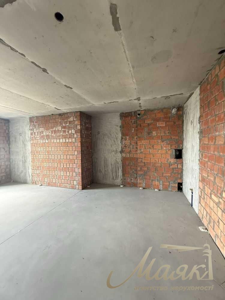 For sale 3k apartment 90m2 LCD Slavutich 2.0