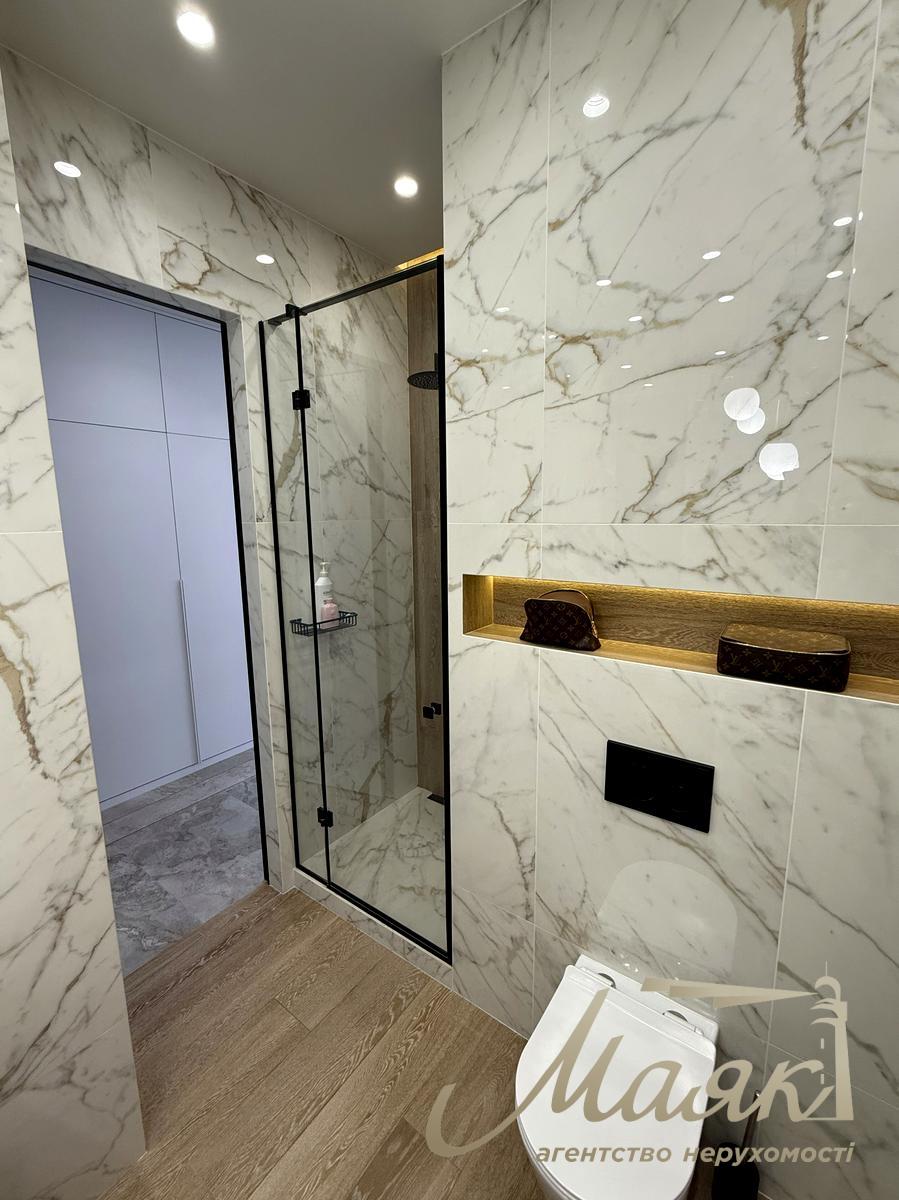 Аренда стильной евро-двушки в клубном доме «Новопечерские Липки» (52 м²) Андрея Верхогляда ул. (Михайла Драгомирова), 11-Б, Печерск