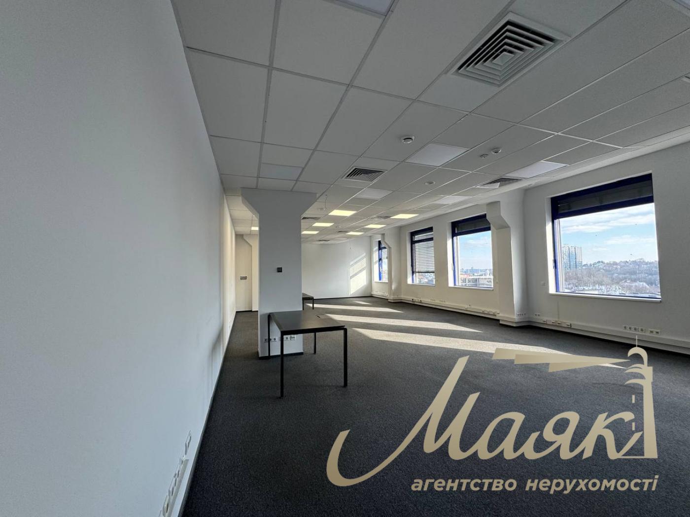 Office for rent 924m2 in BC Merx, Leipzigskaya St., Pechersk