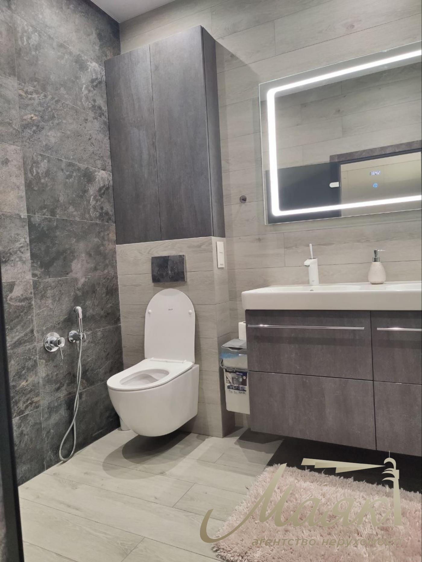 Оренда 2-поверхового дуплексу (140 м²) на Осокорках, за 750 м від «Новуса»