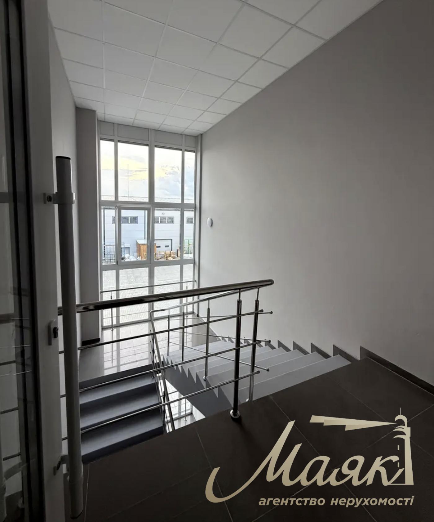 Оренда нового складського приміщення (1296 м²) у Борисполі