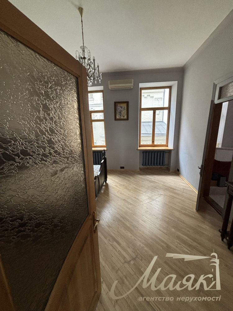 Продажа 5-комнатной квартиры, 156м², Золотые Ворота, ул. Ярославов Вал, 14 (вторая линия), Киев