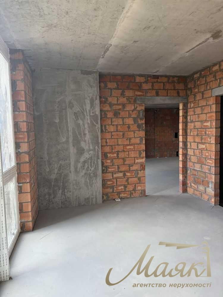 For sale 3k apartment 90m2 LCD Slavutich 2.0