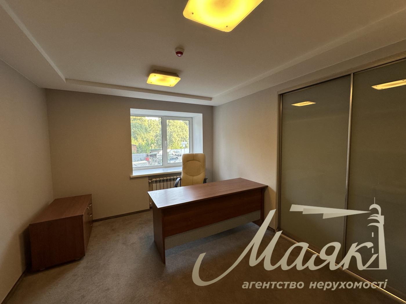 Оренда офісного приміщення з ремонтом (220 м²) на вул. Голосіївська, 7, корпус 1