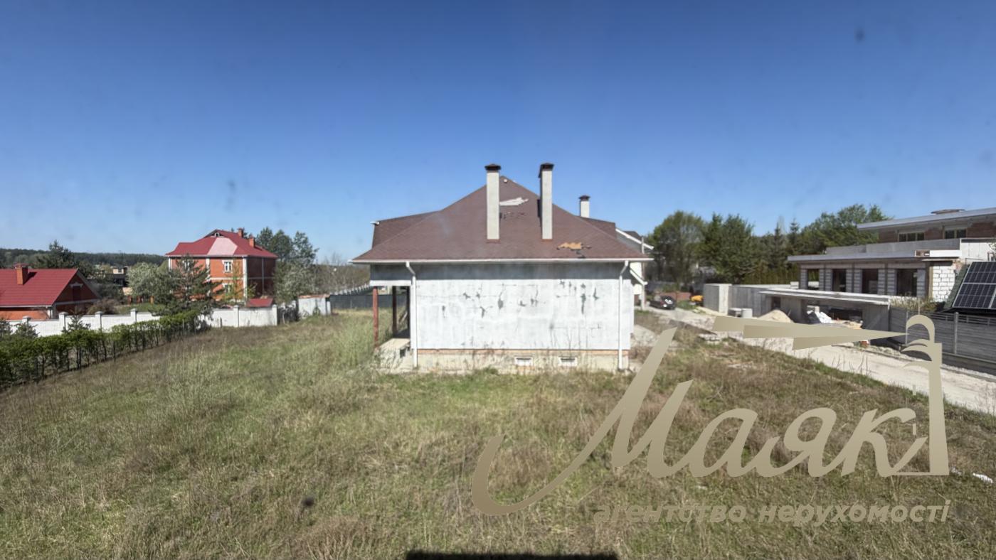 For sale two-storey house 270m2 in village Kremenishche, Kyiv-Svyatoshinsky district