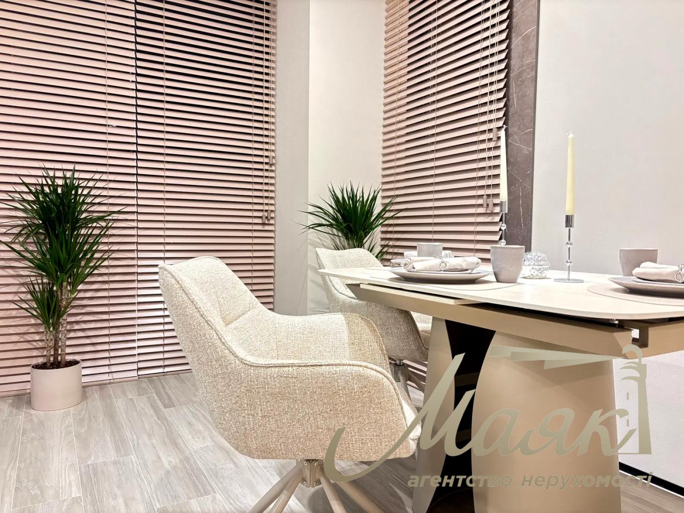 Rent 2-bedroom apartment LCD Novopecherskie Lipki, Pechersk