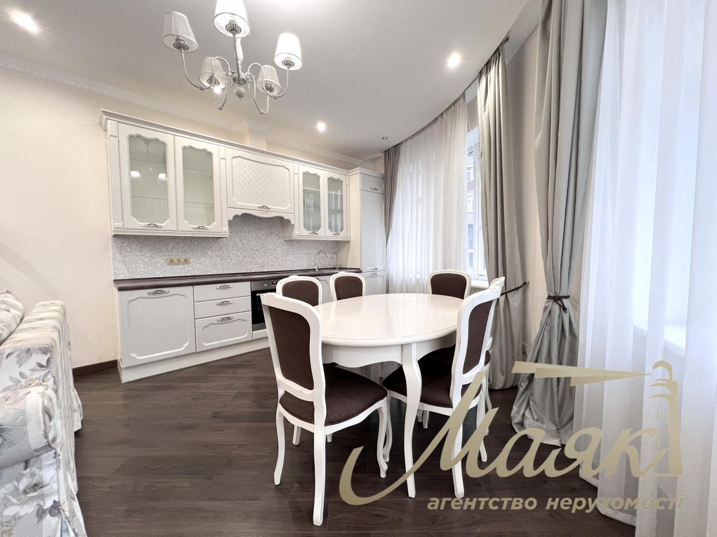 Аренда 3-х комнатной квартиры на Печерске в ЖК по ул. Евгения Коновальца 36В