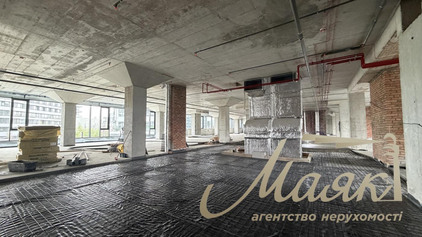 Продаж фасадного комерційного приміщення ЖК White Lines, вул. Васильківська