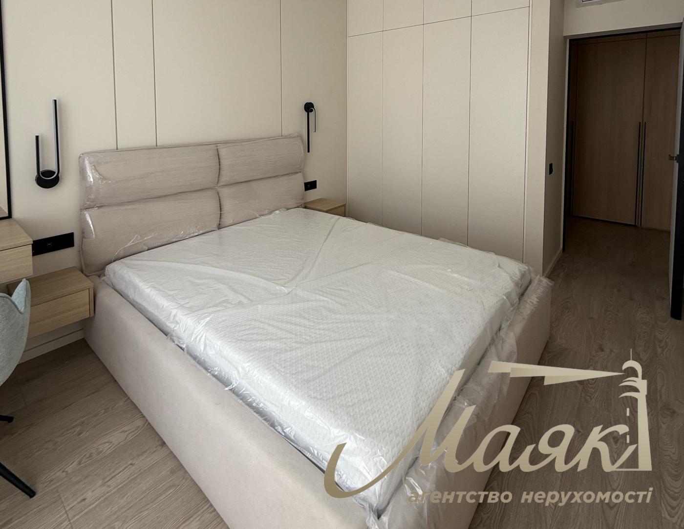 Rent of 2-room apartment in residential complex "Respublika". Goloseevsky district.