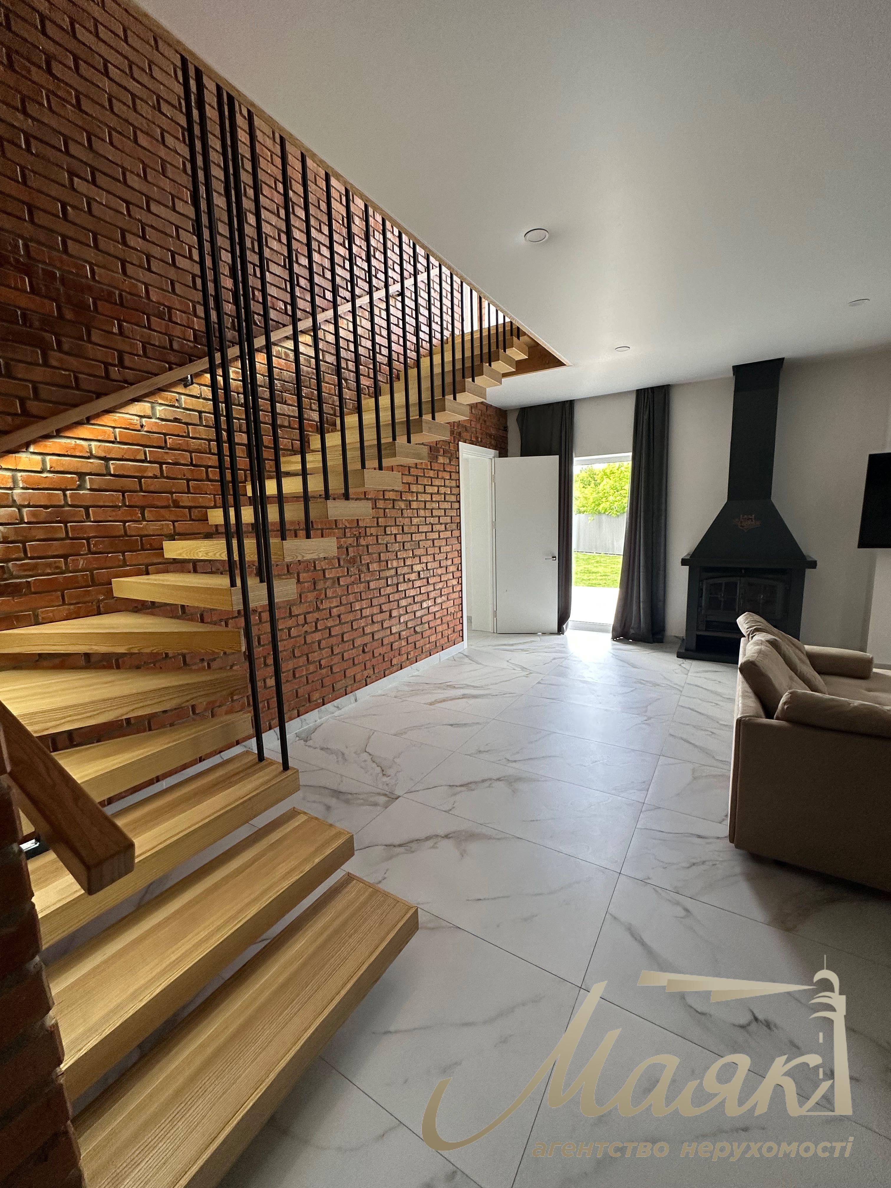Оренда 2-поверхового будинку площею 250 м², Гатне