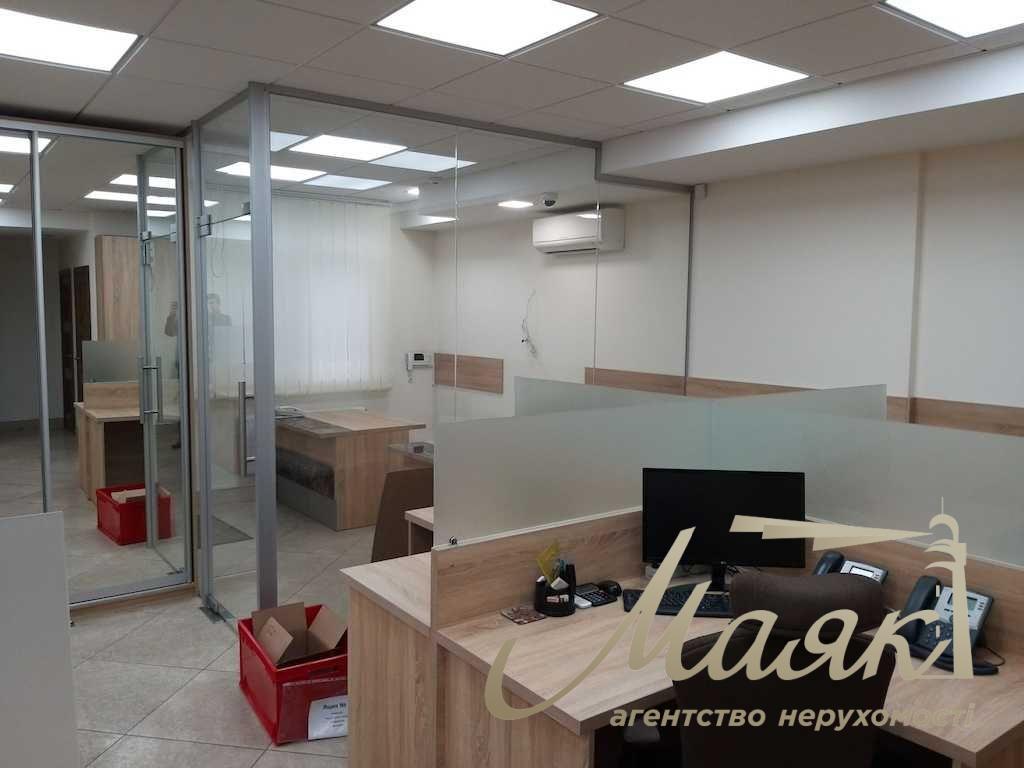 Office for rent 101m2 Malakhit Residential Complex Bogdanovskaya 7a, Solomenka
