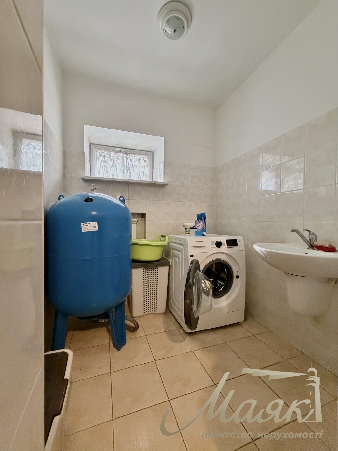 Rent 3-storey house 492,7m2, Lesniki