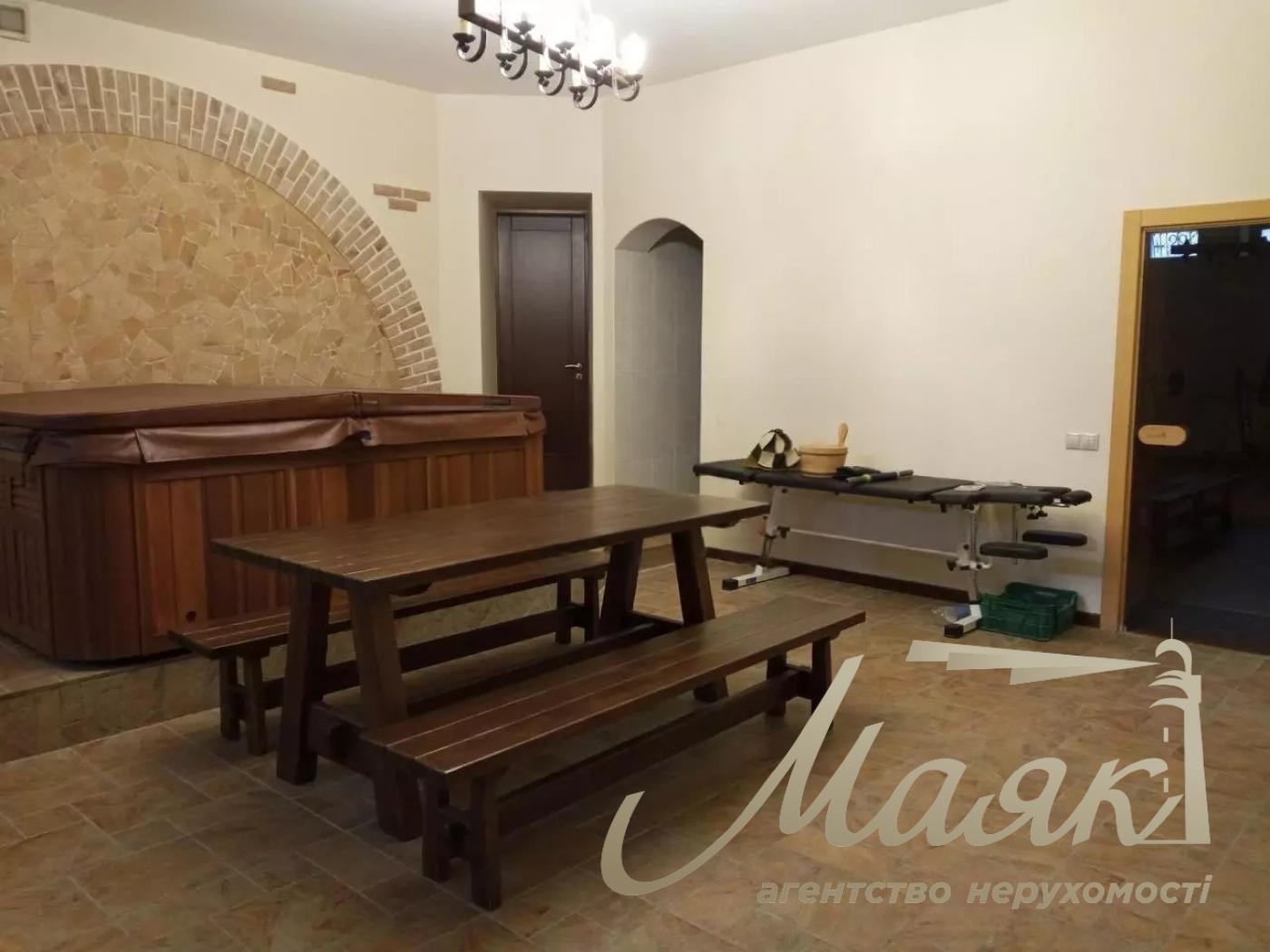 Продаж будинку Лісники 550м2, продаж будинку зі сховищем