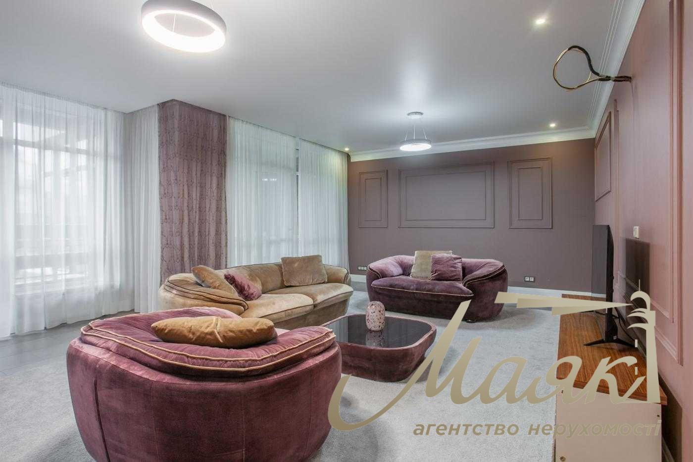 Rent apartment in LCD "Novopecherskie Lipki", 240 m², Verkhoglyada str., 4 rooms