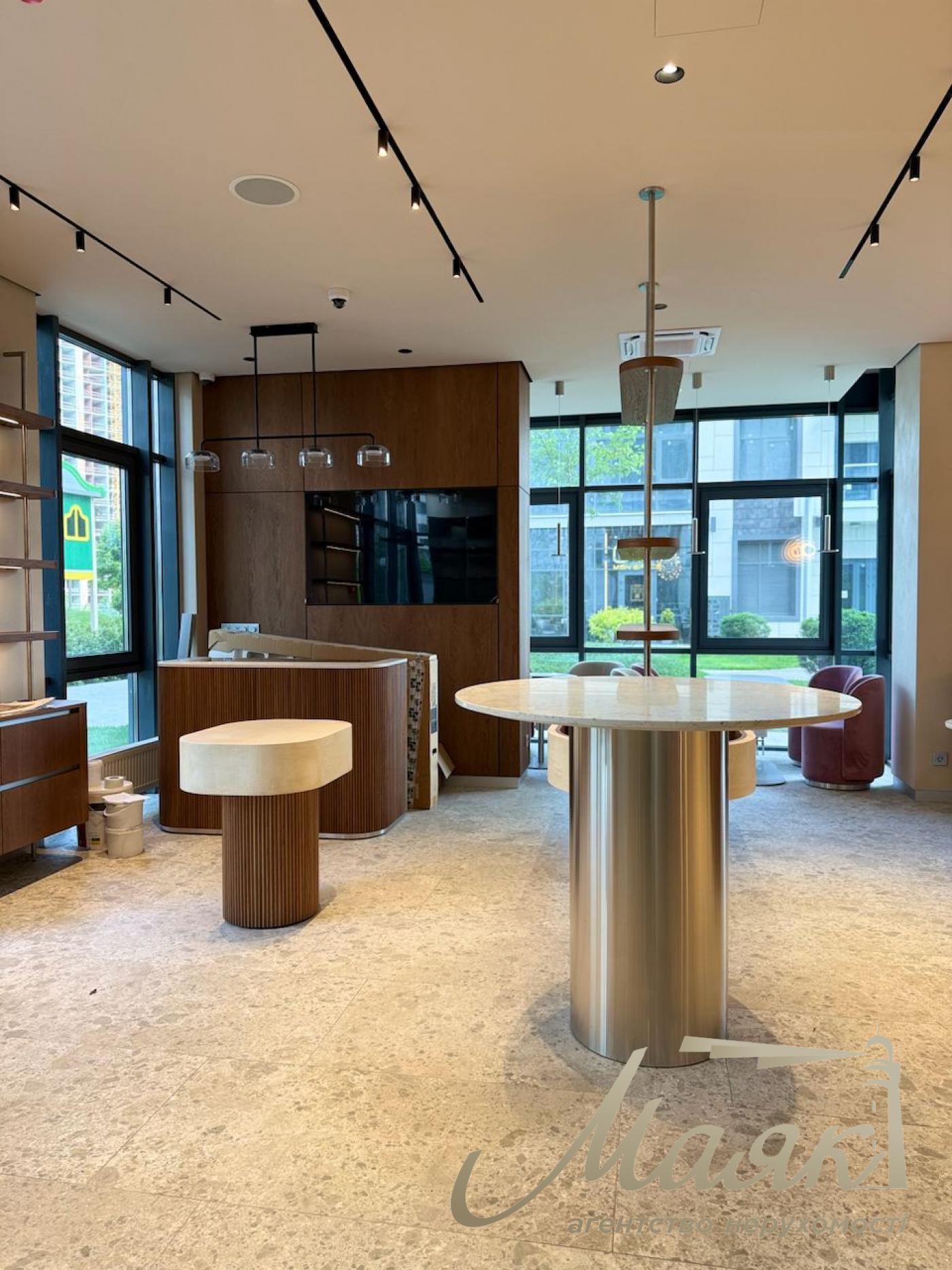 Оренда фасадного комерційного приміщення ЖК Новопечерські Липки