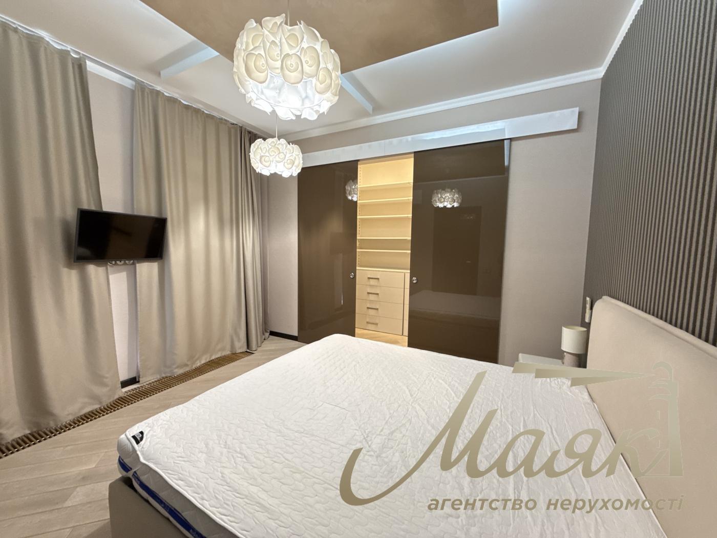 Оренда 3-кімнатної квартири площею 121 м² у ЖК «Новопечерські Липки», вул. Андрія Верхогляда (Михайла Драгомирова), 3, Печерськ