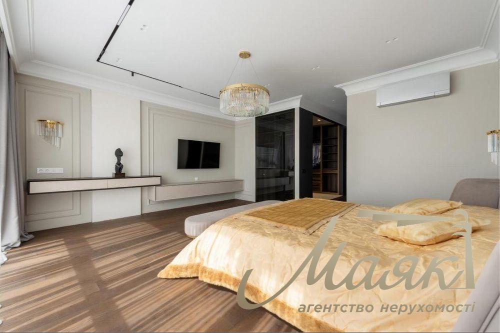 Продаж просторої 5-кімнатної квартири в ЖК "Французький квартал 2" , вул. Джонна Макейна, Печерський район.