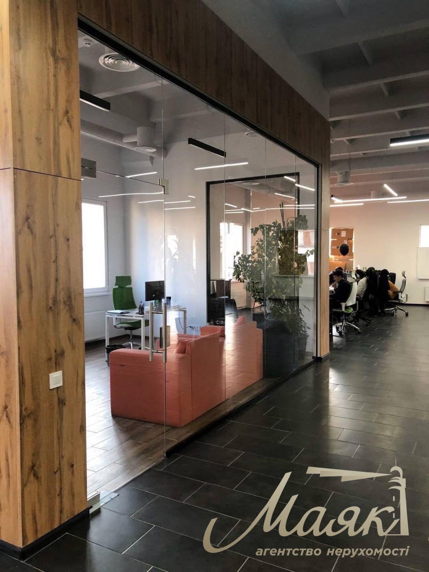 Office for rent 580 sq.m. on Princes Ostrozhskikh str. (Moskovska), 23