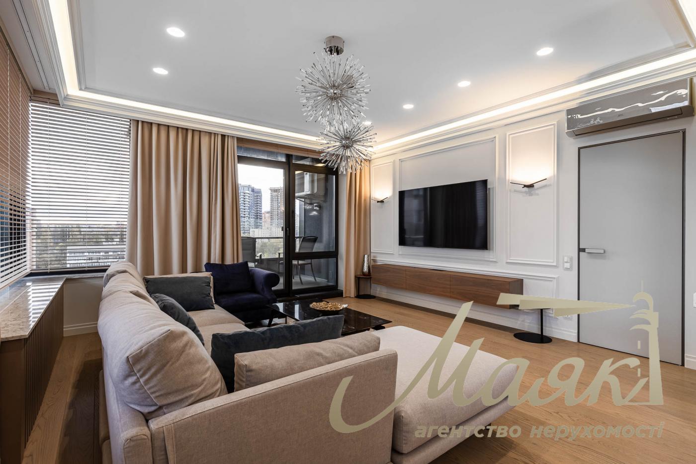 Продажа видовой 3-комнатной квартиры в ЖК Tetris Hall, ул. Ивана Федорова, 2а