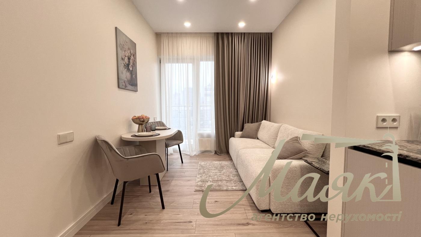 Продажа 2-комнатной квартиры 65м2,ЖК «Владимирский», ул. Антоновича, 109