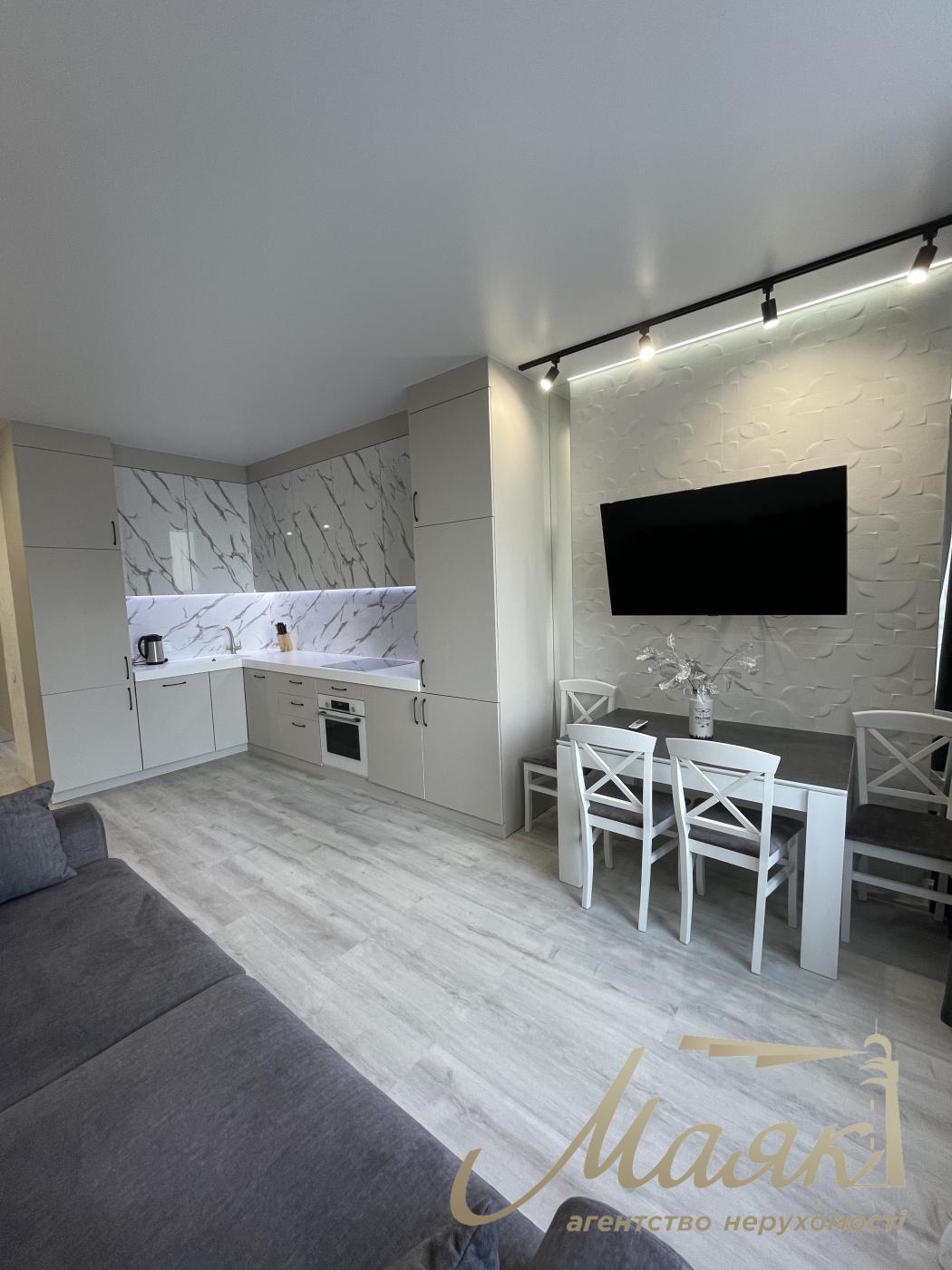 Rent 3-room apartment 81m2 in elite residential complex Tetris Hall