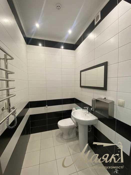 Furnished office for rent at 7 Klovsky Spusk, Pechersky District.